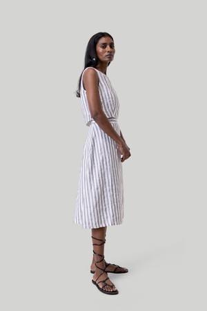 Boxy Crop Top in Linen Stripes from Reistor