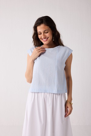 Button-Back Crew Neck Top in Blue Stripes from Reistor