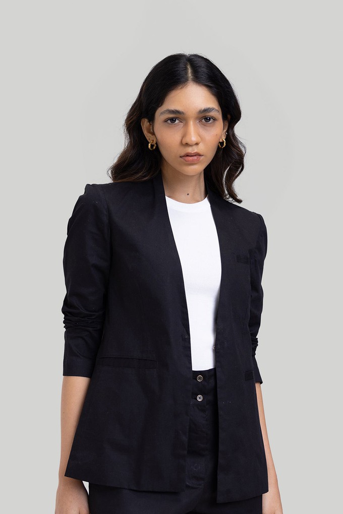 Summer Heat Blazer in Black from Reistor