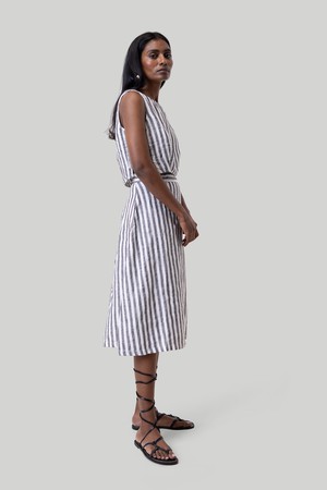Overlap Midi Skirt in Linen Stripes from Reistor