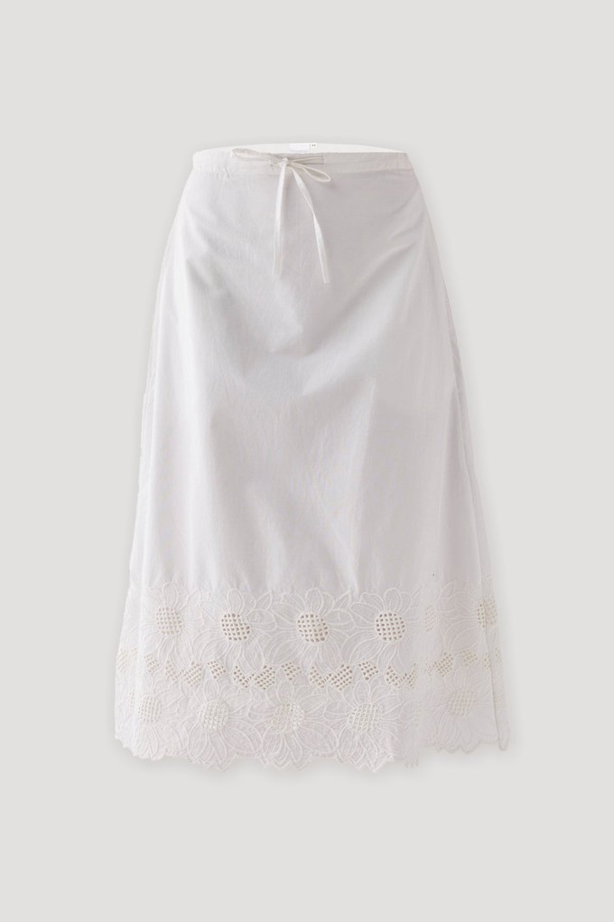 Embroidered Midi Skirt in White from Reistor