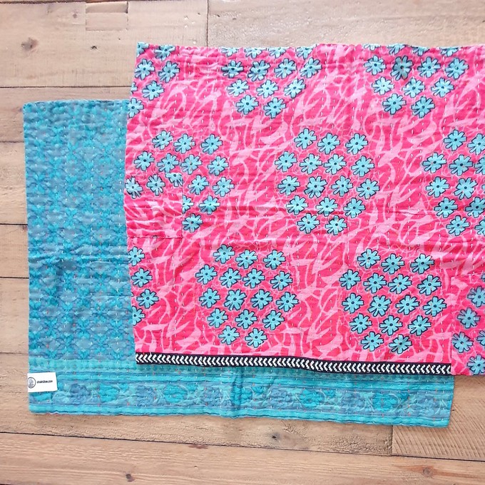 Sari placemats, handmade, set of 2, table mats, reversible from Shakti.ism