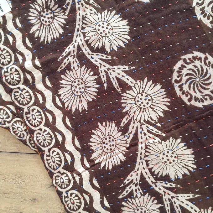 Sari placemats, handmade, set of 2, table mats, reversible from Shakti.ism