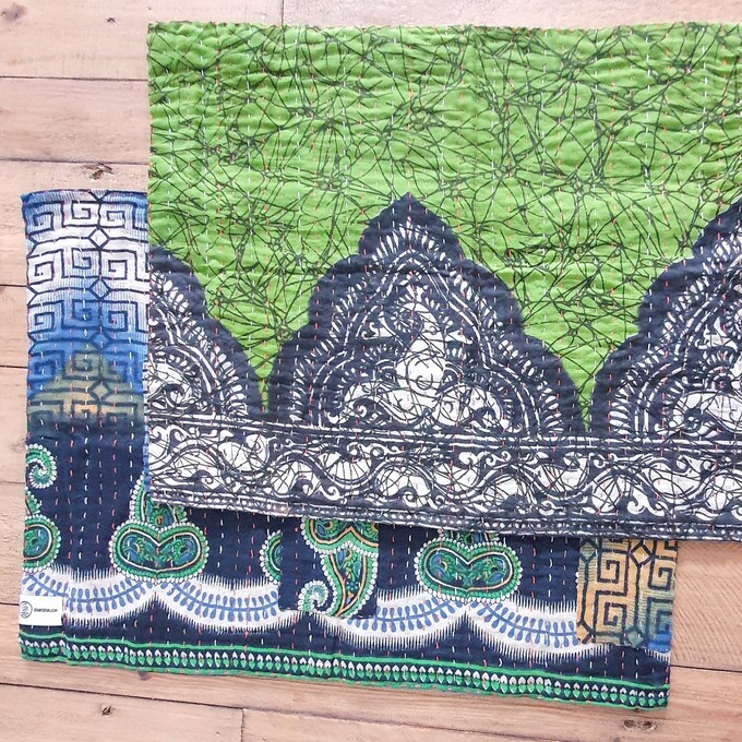 Sari placemats, handmade, set of 2, table mats, reversible from Shakti.ism