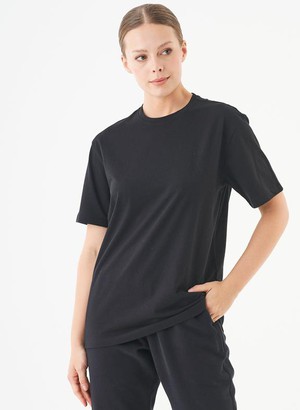 T-Shirt Tillo Zwart from Shop Like You Give a Damn