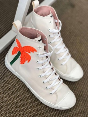 Sneakers La Cream & Red from Shop Like You Give a Damn