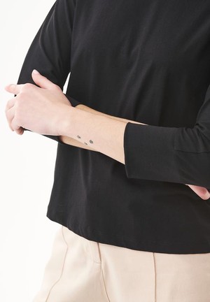 T-Shirt Long Sleeve Black from Shop Like You Give a Damn
