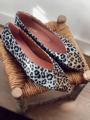Ballerinas Leopard Grey from Shop Like You Give a Damn