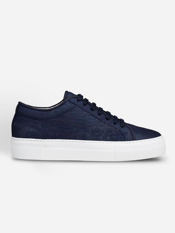 Sneakers Marinha Blue Essential from Shop Like You Give a Damn
