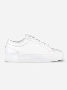 Sneakers Grape Essential Classic White via Shop Like You Give a Damn