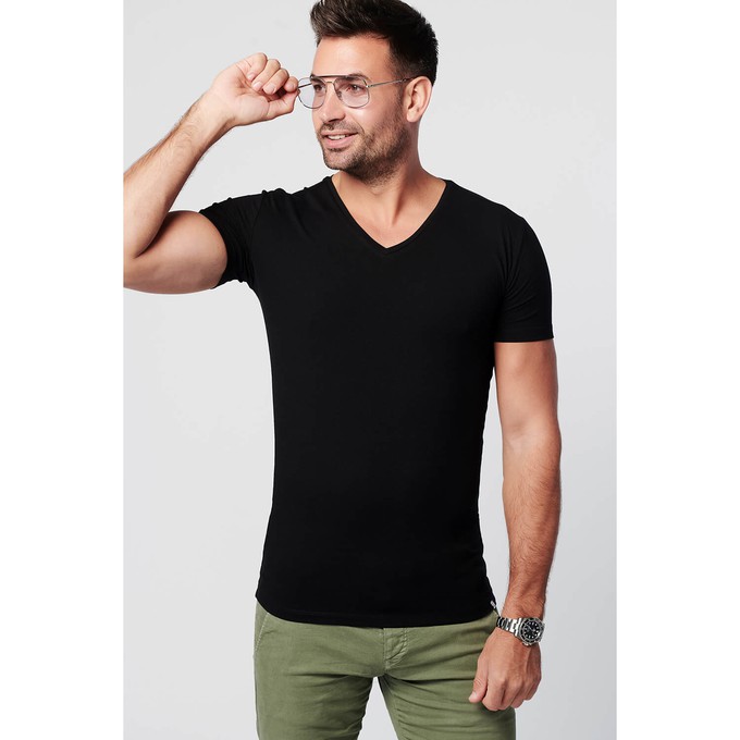 T-shirt - Regular V-neck 2-pack - Black from SKOT