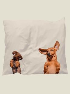 Dachshund Friends pillowcase via SNURK
