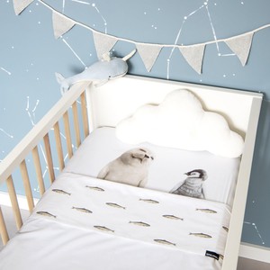 Arctic Friends Baby Bed Sheet from SNURK