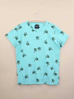 Sea Turtles T-shirt Unisex from SNURK