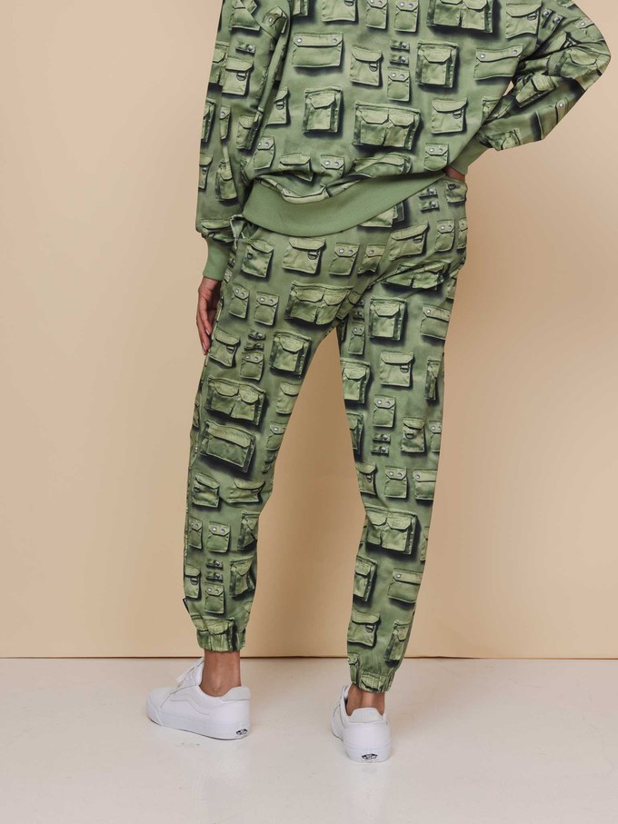 In The Pocket Sweater and Pants set Unisex from SNURK