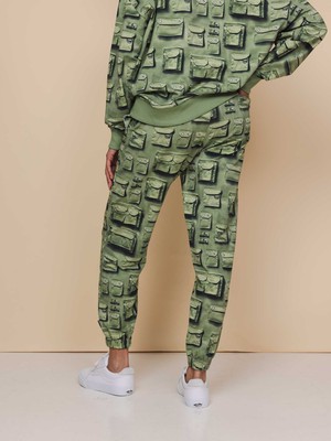 In The Pocket Sweater and Pants set Unisex from SNURK