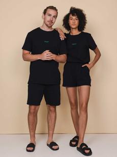 Black T-shirt Unisex via SNURK