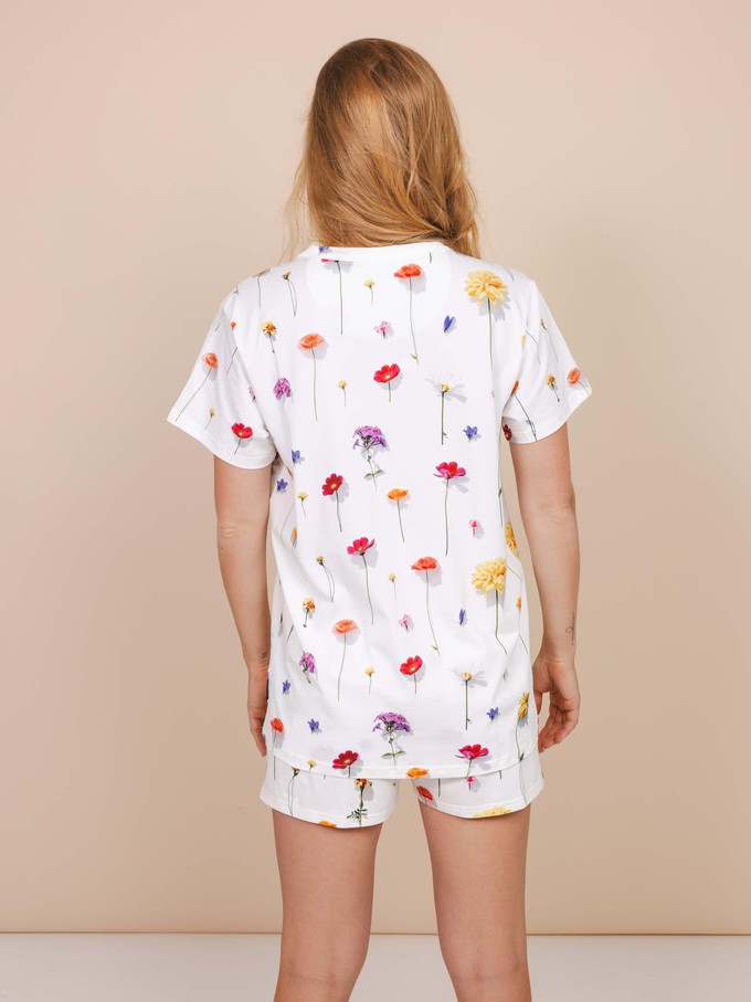 Bloom T-shirt Unisex from SNURK