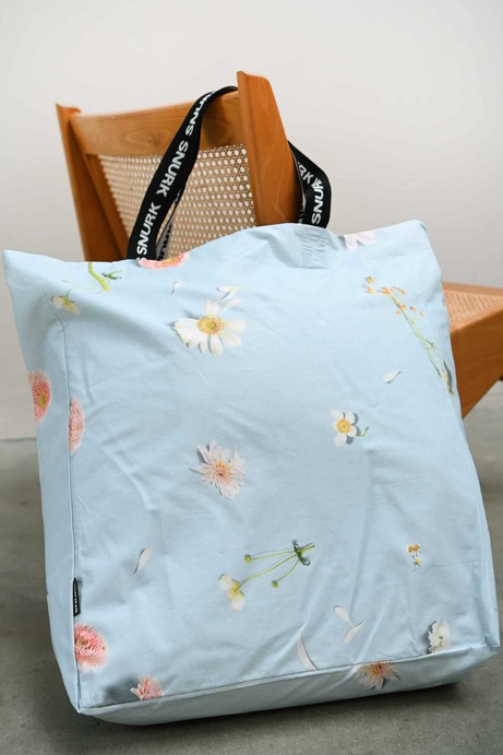 Hopeless Romantic Shopper Xtra Large from SNURK