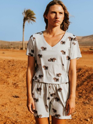 Hippos V-Neck T-shirt and Shorts set Women from SNURK