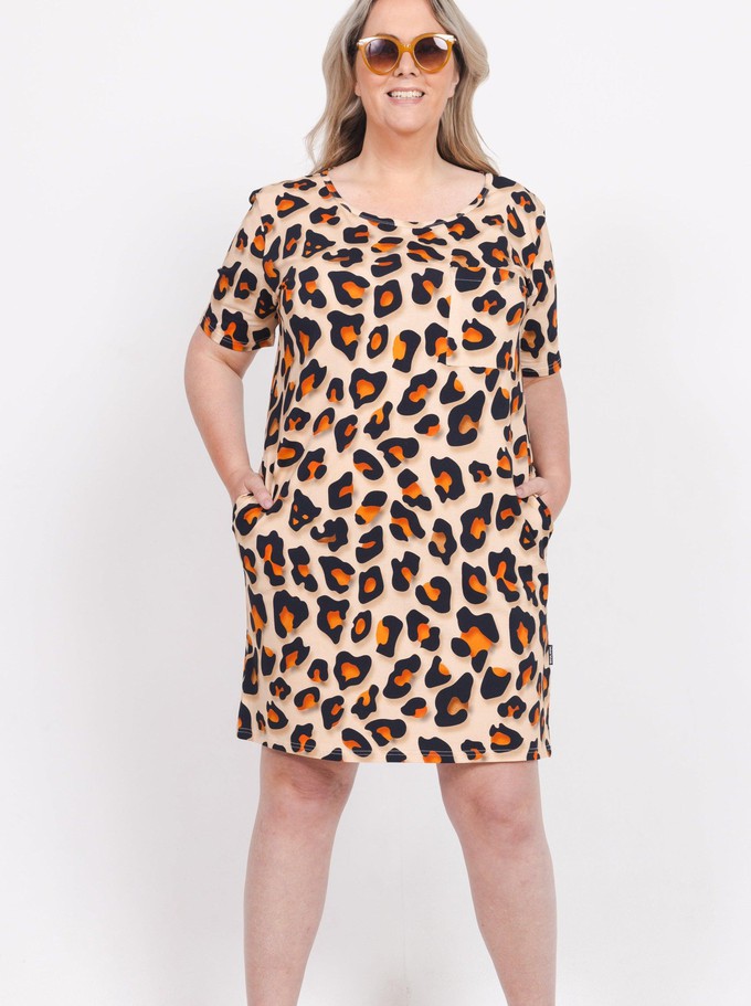 Paper Panther T-shirt dress Women from SNURK