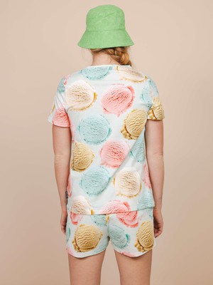 Gelato V-neck T-shirt Women from SNURK