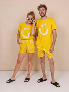 Smiles Yellow T-shirt Unisex via SNURK
