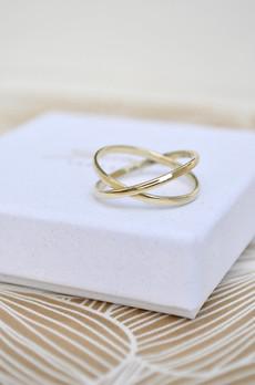 Cross Ring - Gold 14k via Solitude the Label