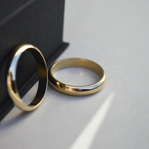 Classic wedding band chunky - Gold 14k from Solitude the Label
