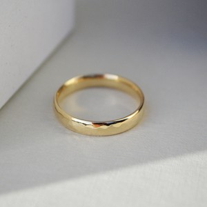 Textured wedding band chunky - Gold 14k from Solitude the Label