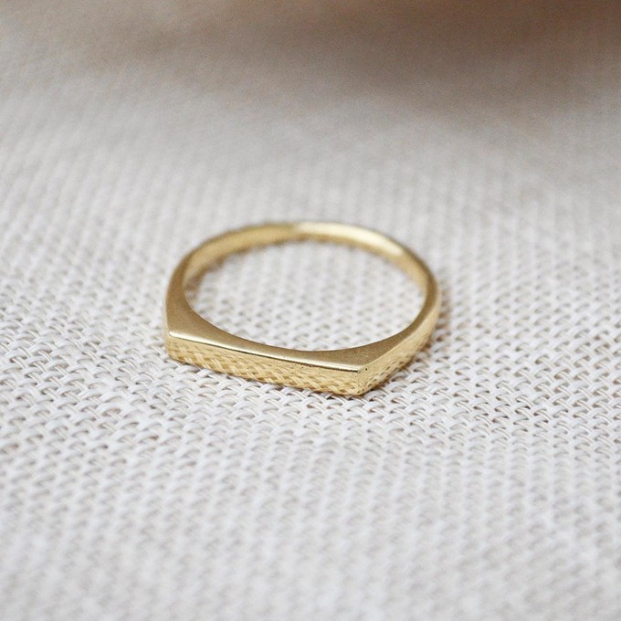 Chunky Novi Ring - Gold 14k from Solitude the Label