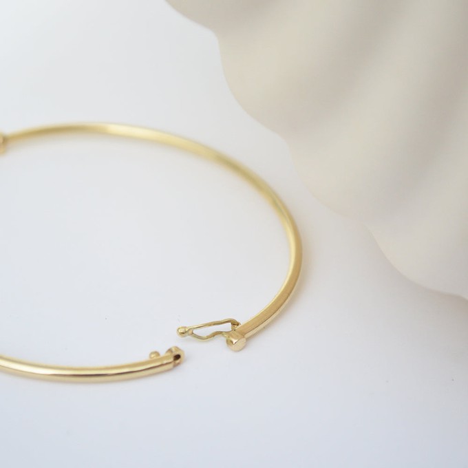 Round Bangle - 14k gold from Solitude the Label