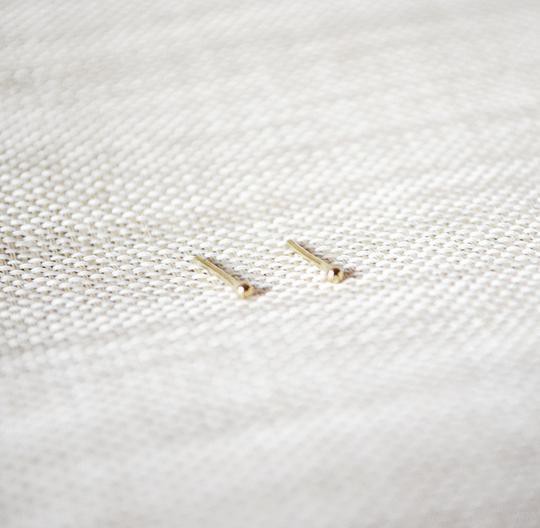 Tiny Earpins - Gold 14k from Solitude the Label