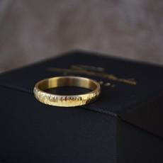 Textured wedding band chunky - Gold 14k via Solitude the Label