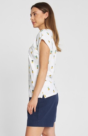 Visby t-shirt pineapples from Sophie Stone