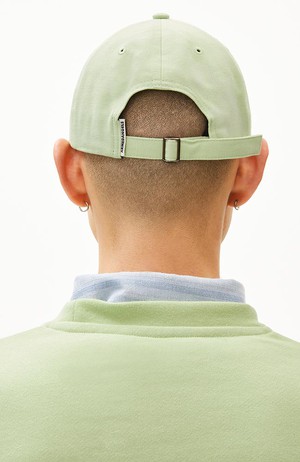 Yenaas pet green ash from Sophie Stone