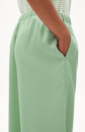 Jovaalie smith green pants from Sophie Stone