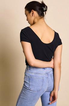 Aloe shirt black via Sophie Stone