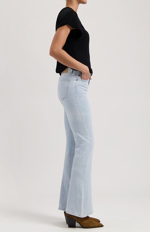 Isy Flared jeans light stone from Sophie Stone
