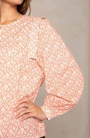 Renu blouse ikat peach from Sophie Stone