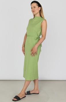 Midi dress green via Sophie Stone
