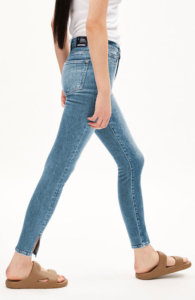 Tillaa skinny jeans pearl blue from Sophie Stone