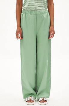 Jovaalie smith green pants via Sophie Stone