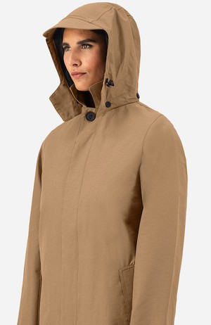 Mac Cartouche raincoat from Sophie Stone