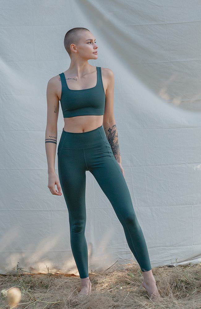 Girlfriend Collective Compressive High Rise Leggings in Teal Size Small