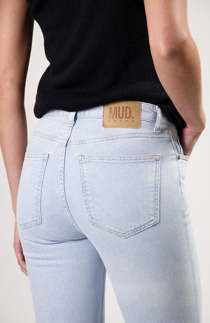 Isy Flared jeans light stone from Sophie Stone