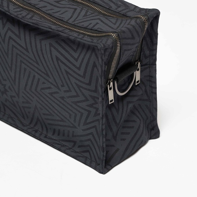 SbS Toiletry Bag L - Star Explosion Black from Souleway