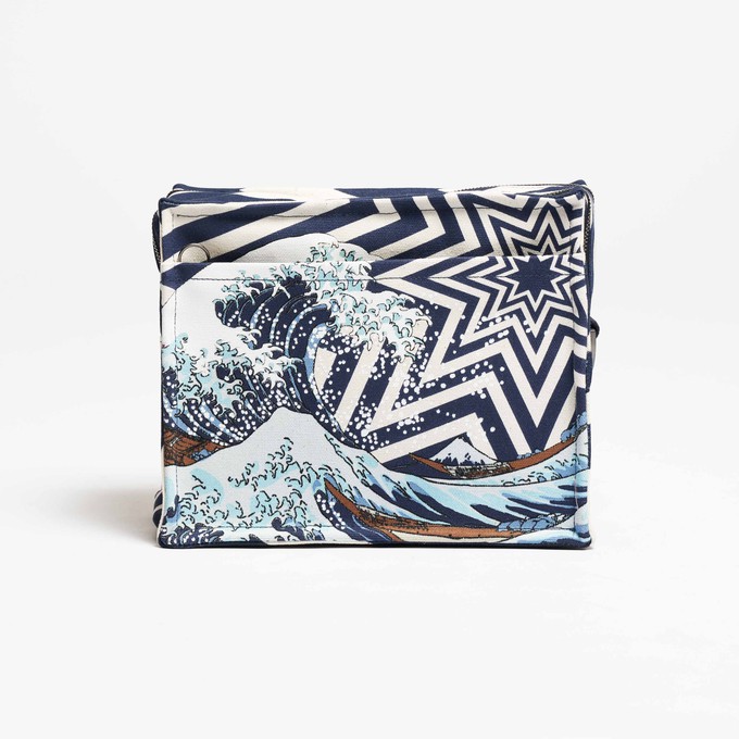 SbS Toiletry Bag L - The Wave from Souleway