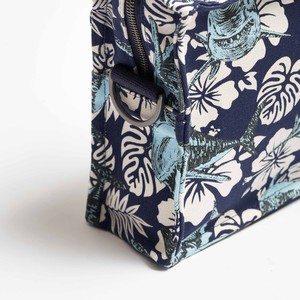 SbS Toiletry Bag M - The Sharks from Souleway