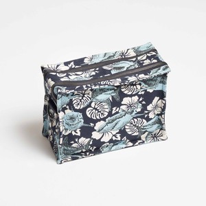 SbS Toiletry Bag L - The Sharks from Souleway
